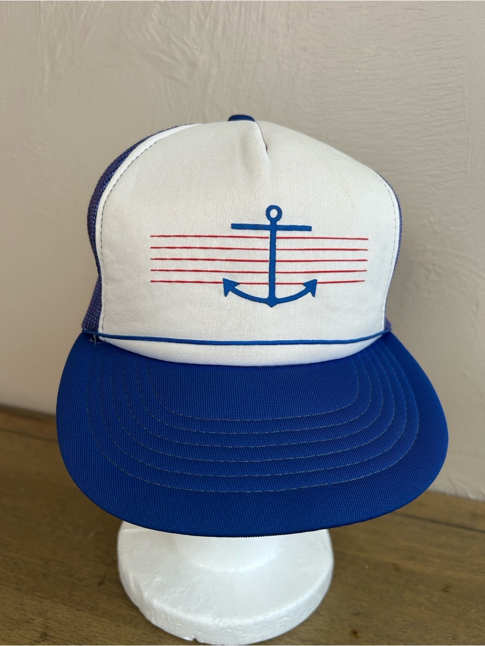 Vintage Retro”That Hat” White & Royal Blue Anchor Trucker Hat. OS. Made in Korea